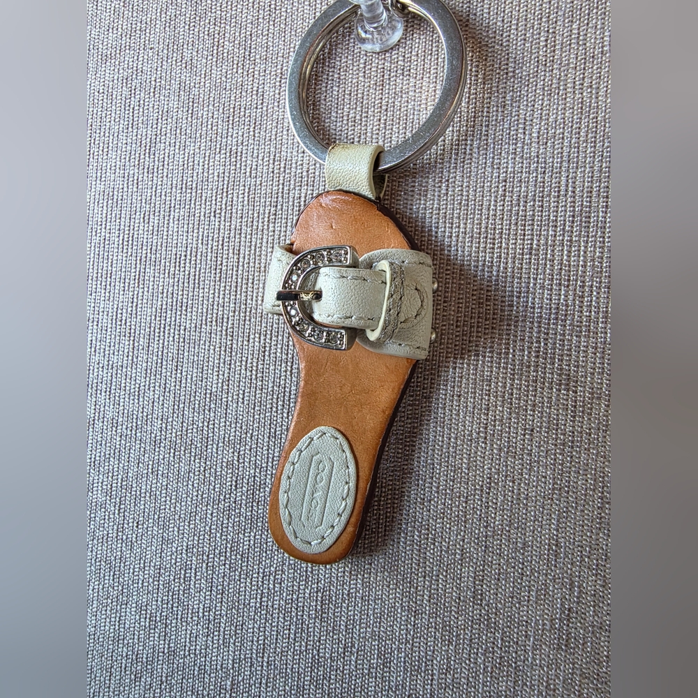 Coach Vintage Rare White Sandal Keychain With Rhinestone Buckle - Picture 7 of 8